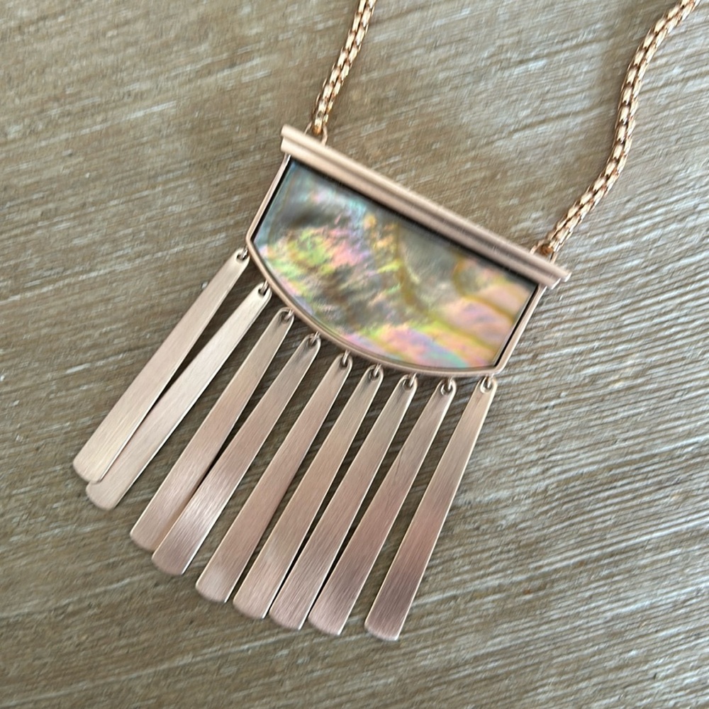 Kendra scott statement necklace